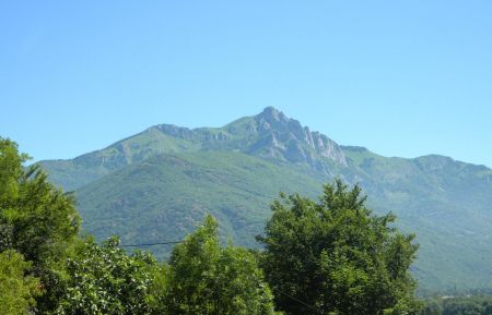 G&icirc;te n&deg;31G100656 Cierp-Gaud - Haute-Garonne - vue du g&icirc;te sur le pic du gard