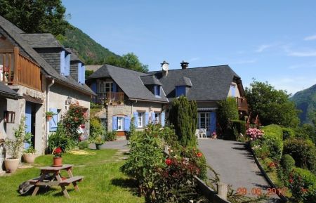 G&icirc;te n&deg;65G065512 Viscos - Hautes-Pyr&eacute;n&eacute;es - Maison principale.