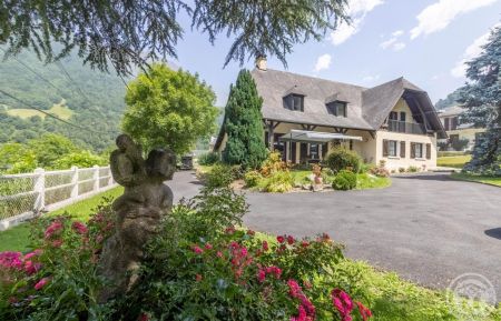 G&icirc;te n&deg;65G329211 Cauterets - Hautes-Pyr&eacute;n&eacute;es - photo