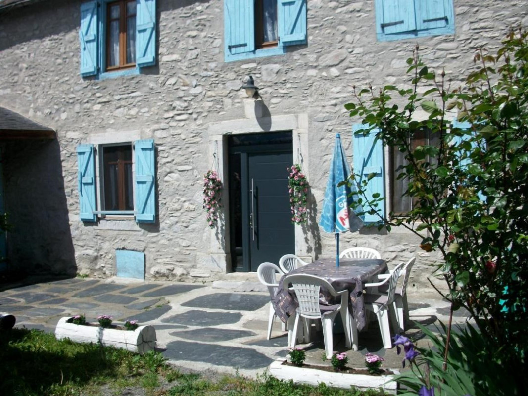 photo 0