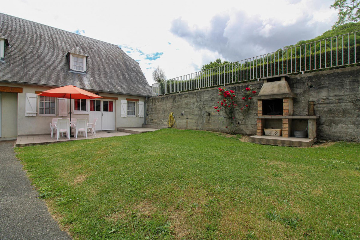 photo 0