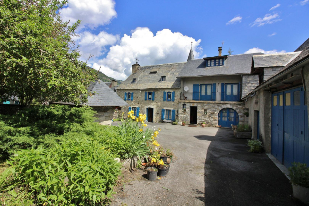 photo 0