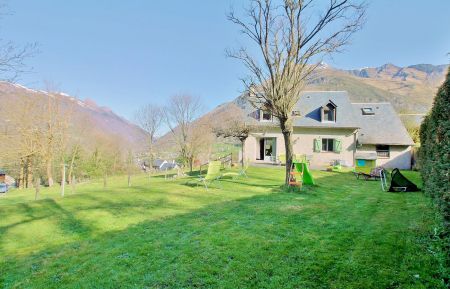 G&icirc;te n&deg;65G160611 Luz-Saint-Sauveur - Hautes-Pyr&eacute;n&eacute;es - photo