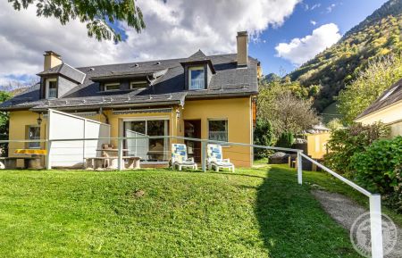 G&icirc;te n&deg;65G122112 Cauterets - Hautes-Pyr&eacute;n&eacute;es - photo