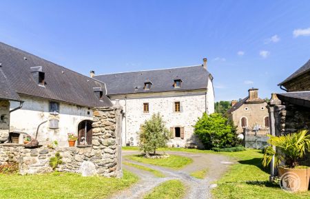 G&icirc;te n&deg;65G325312 Arcizac-ez-Angles - Hautes-Pyr&eacute;n&eacute;es - photo