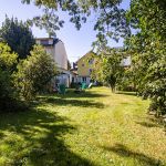 façade gîte vue depuis le fond du jardin près de l'Adourette façade gîte vue depuis le fond du jardin près de l'Adourette