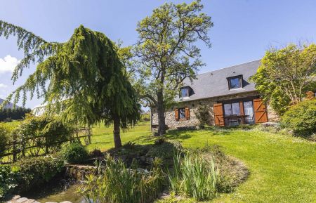 G&icirc;te n&deg;65G153311 Arras-en-Lavedan - Hautes-Pyr&eacute;n&eacute;es - photo