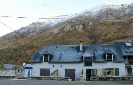 G&icirc;te n&deg;65G311812 Campan - Hautes-Pyr&eacute;n&eacute;es - photoAutomne